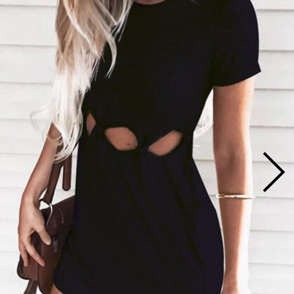 Dress - Picture 1 of 2